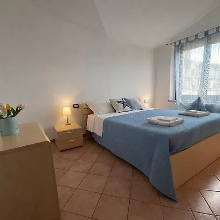 Azure Apartment *